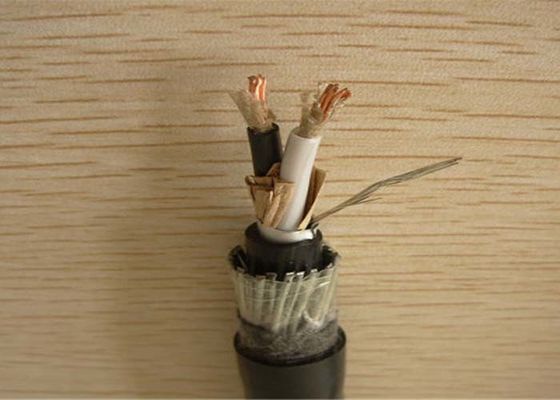 4x10mm2 0.6/1KVは同心ケーブルXLPEの絶縁材を裂いた